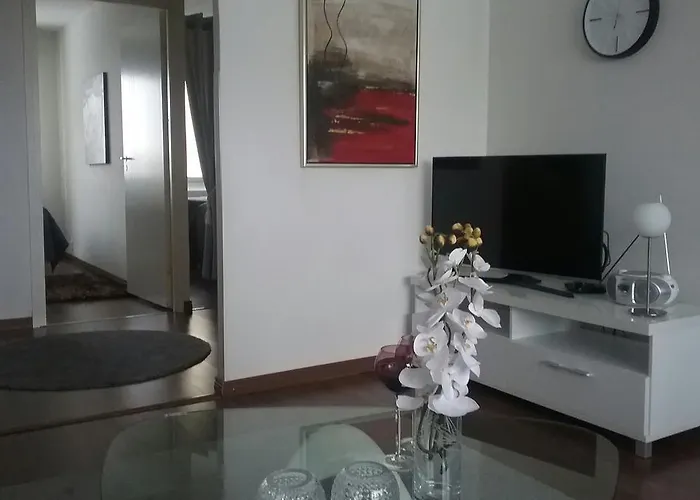 Lägenhet Pohjantaehti *